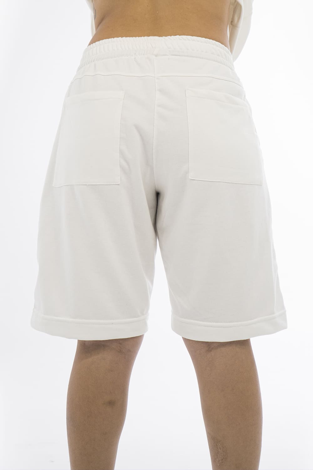 BCO Basics short - 8278 IVORY