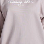 Camiseta oversized burning love - drop 01 - 25