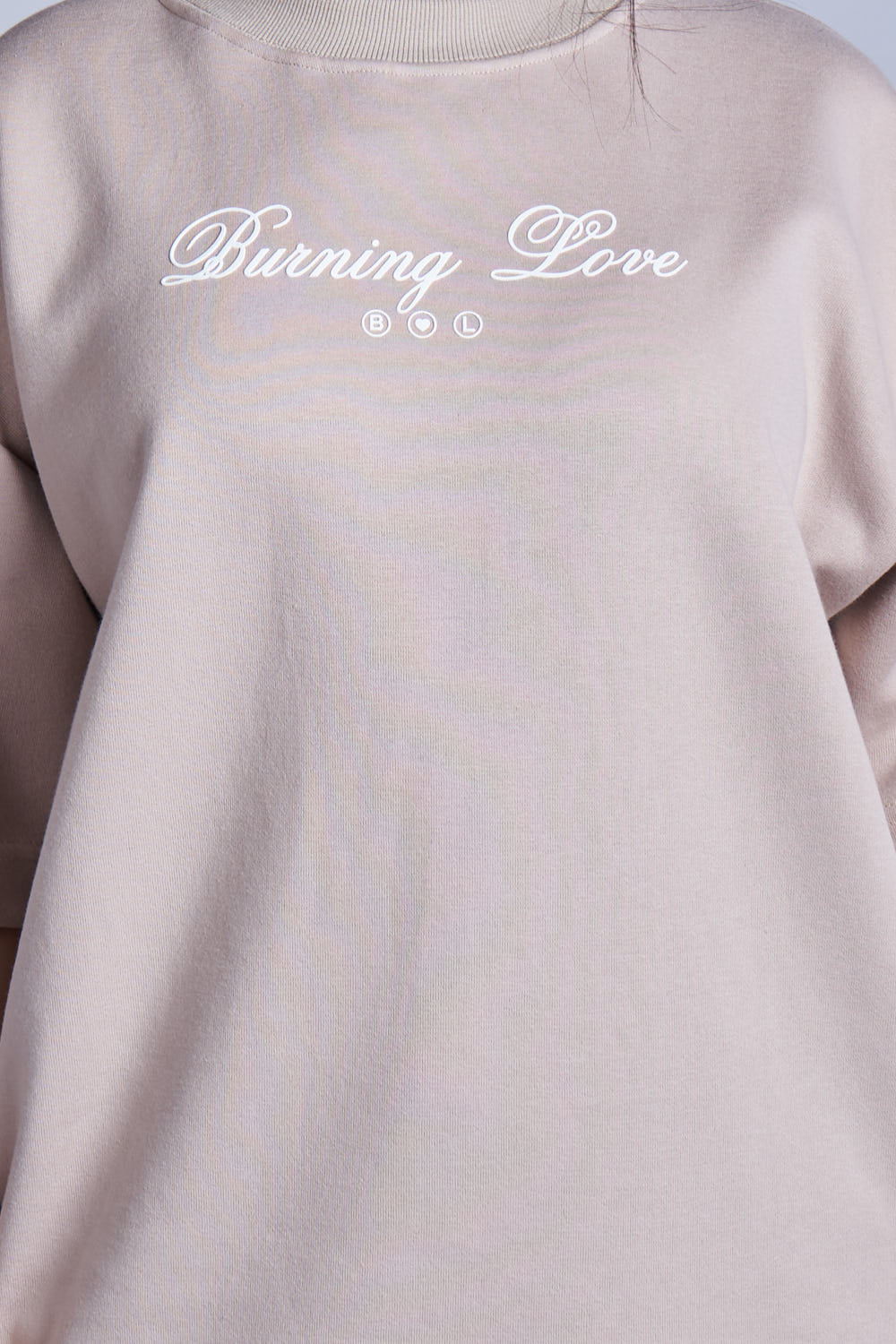 Camiseta oversized burning love - drop 01 - 25